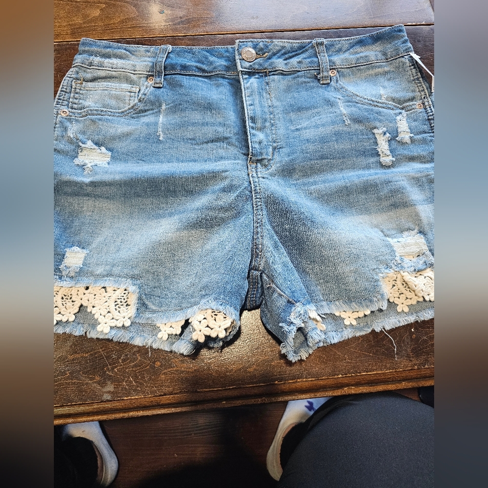 Maurices shorts 3.5 inch inseam